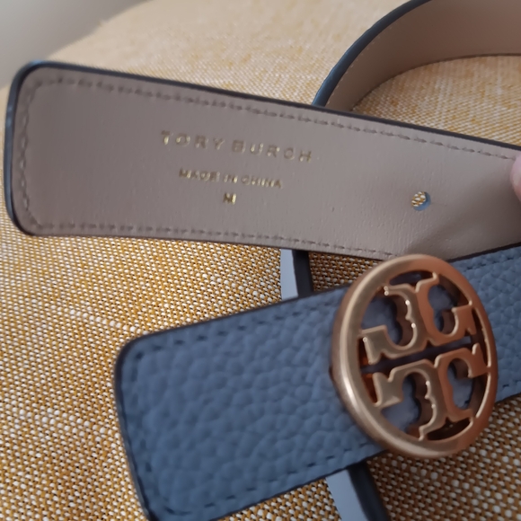 Tory Burch M light blue belt - Picture 1 of 2